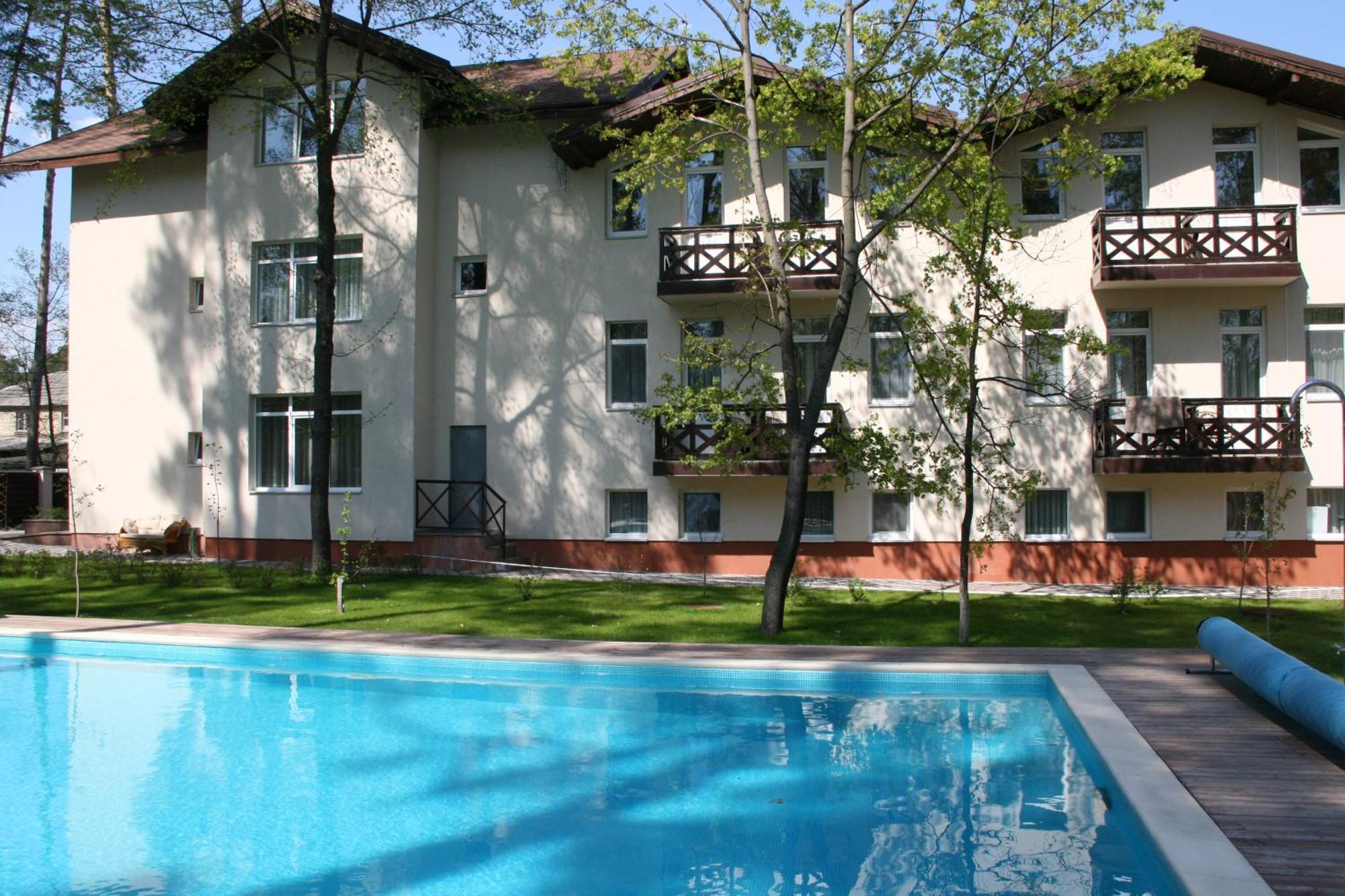 Viktoria Park Hotel Bucha Exterior photo