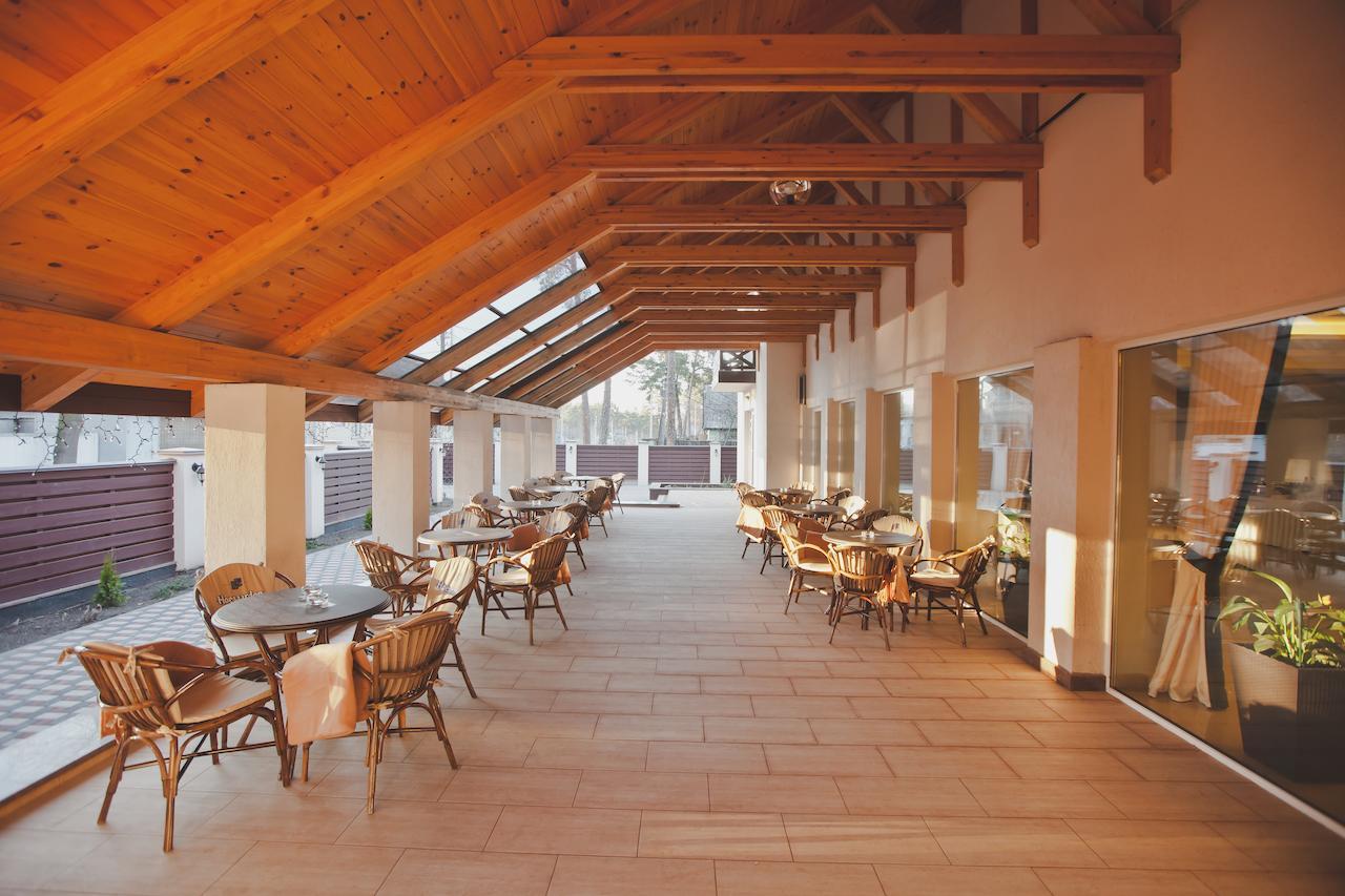 Viktoria Park Hotel Bucha Exterior photo